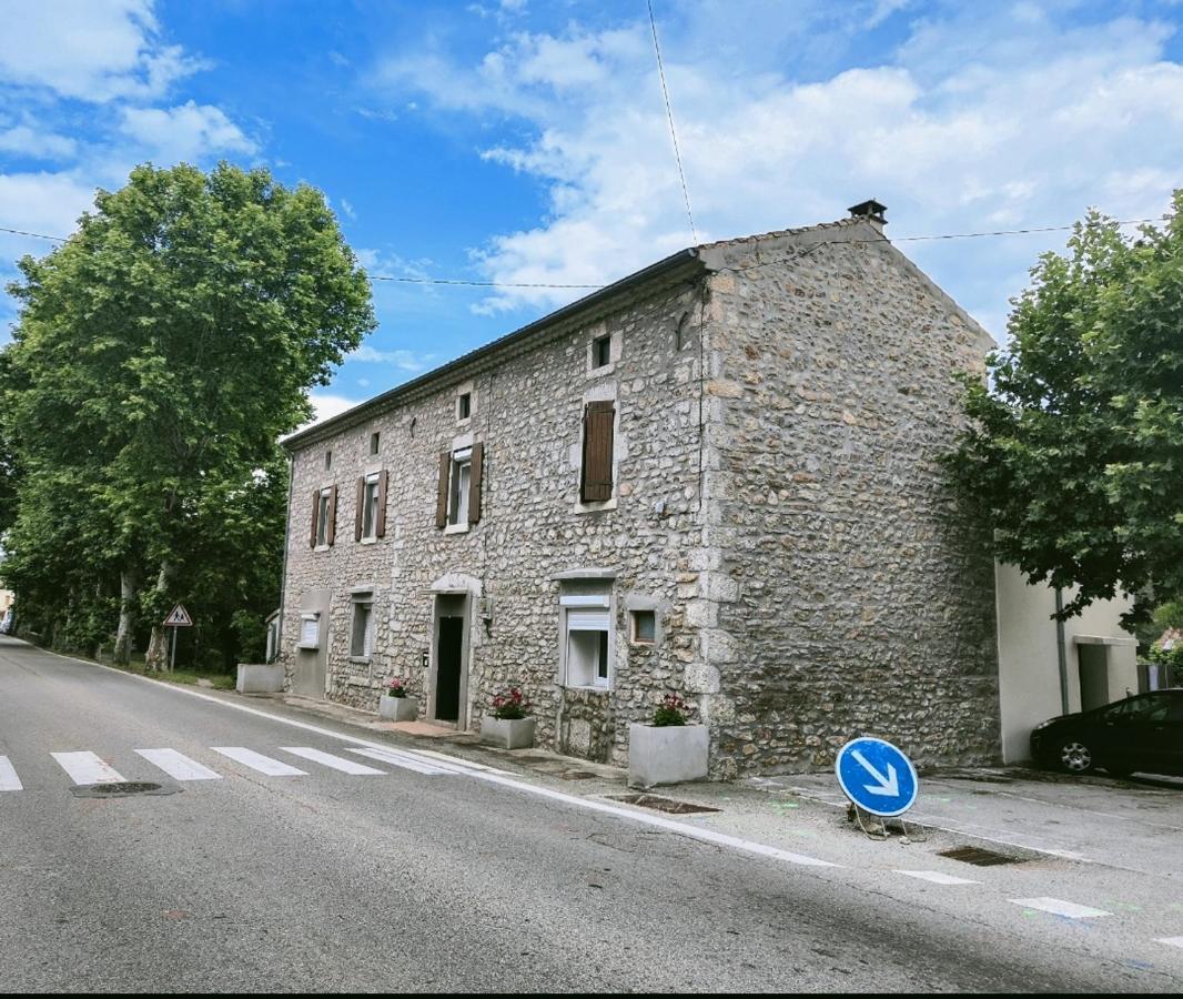 Le Cocon De Mila Apartment Uzer  Exterior photo